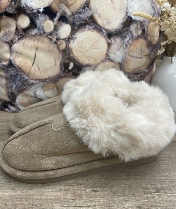 Chaussons fourrés fermés TAUPE