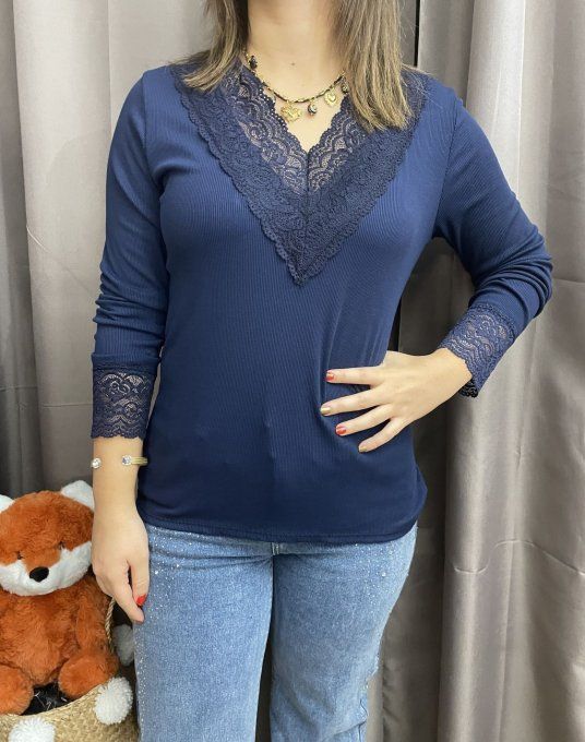 Tee-shirt dentelle manches longues 