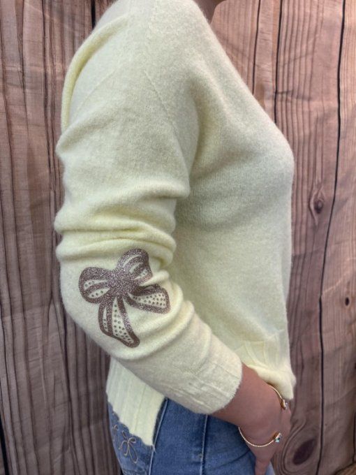 Pull NOEUDS JAUNE PAILLE