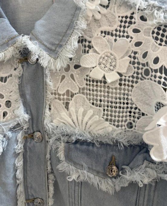 Veste en jean DENTELLE & BRODERIES