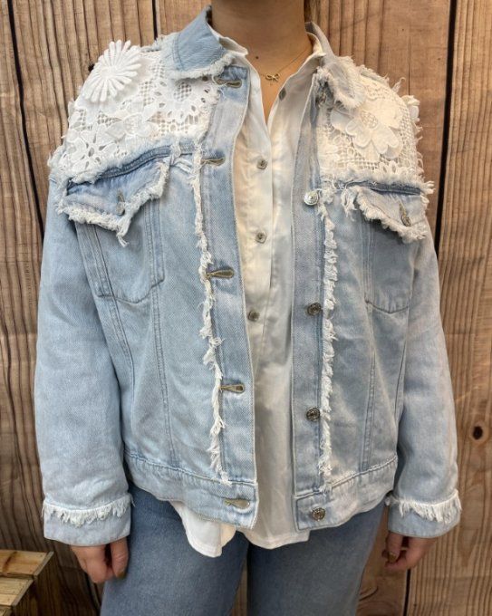 Veste en jean DENTELLE & BRODERIES